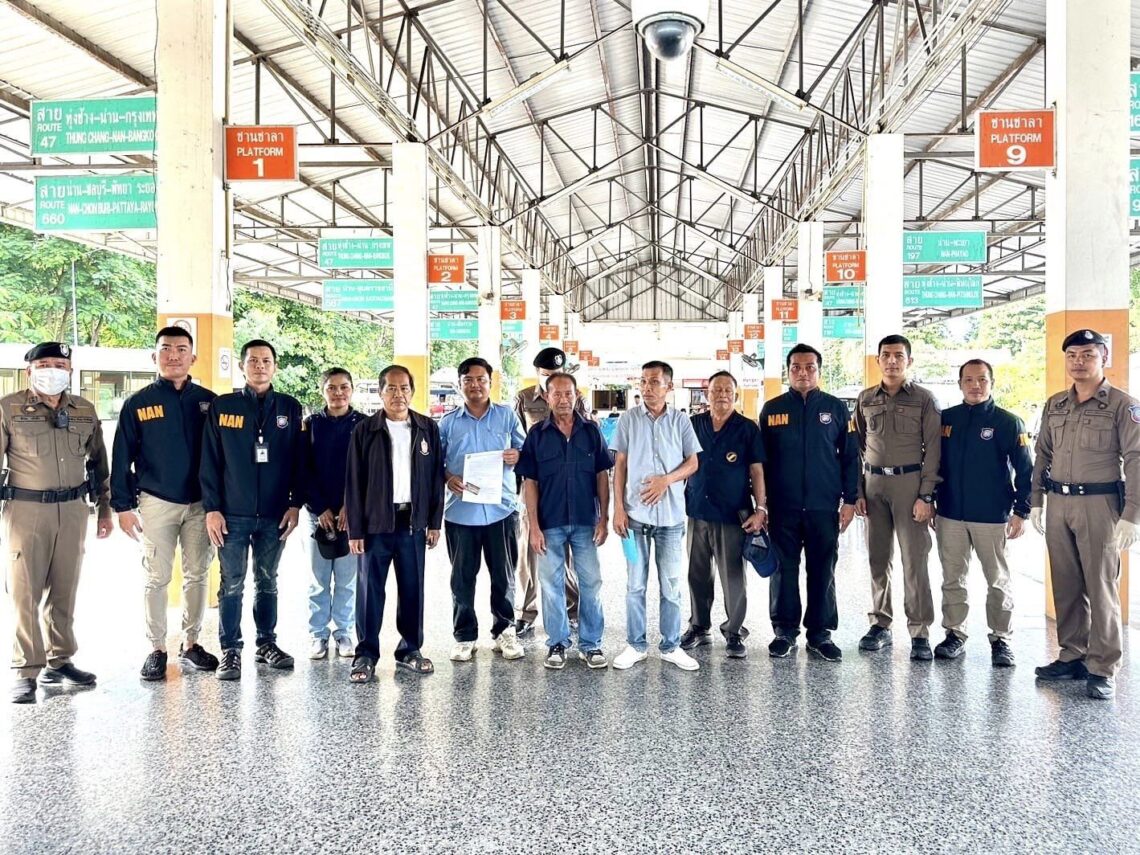 ตำรวจท่องเที่ยวน่านตรวจหาสารเสพติดในปัสสาวะพนักงานขับรถประจำทางและผู้ให้บริการรถสาธารณะ เพื่อป้องกันและปราบปรามการใช้ยาเสพติดในหมู่ผู้ให้บริการขนส่งสาธารณะพร้อมสร้างความมั่นใจแก่นักท่องเที่ยว